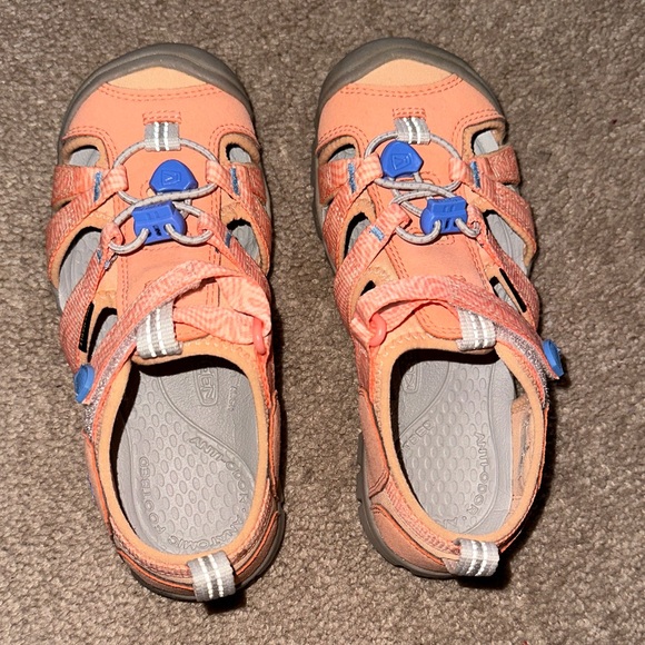 Keen Kids Peach and Blue Active Outdoor Sandals - Picture 2 of 2